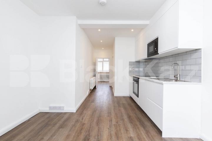 Newly refurbished one bedroom flat located in a stunning area Eversholt Street, Euston